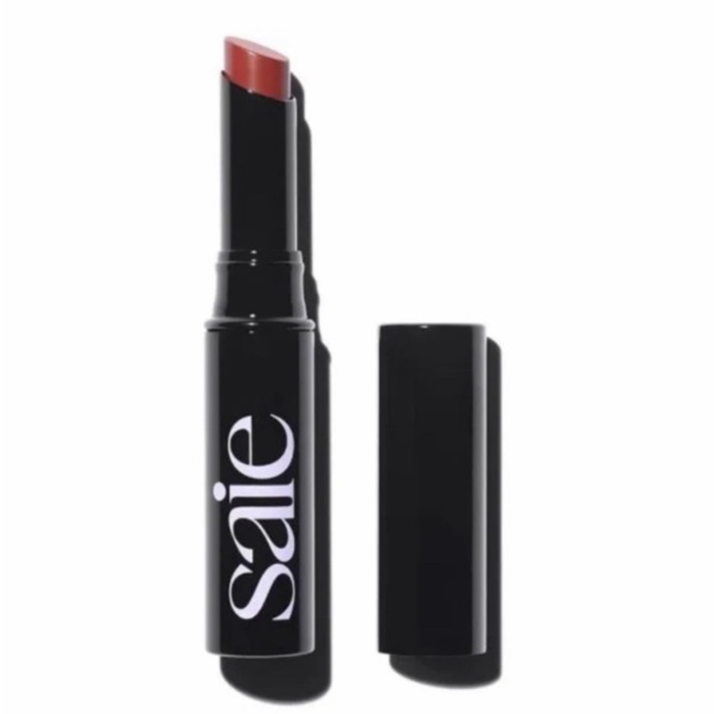 🎀 Saie Lip Blur Matte Hydrating Lipstick – DADA 💄✨